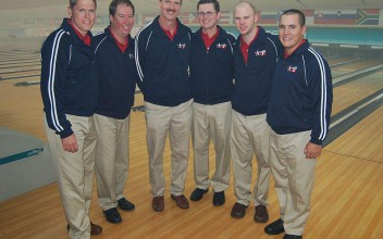 Team USA, z leva jsou Chris Barnes, Patrick Allen, Walter Ray Williams Jr., Bill Hoffman, Tommy Jones a Rhino Page.